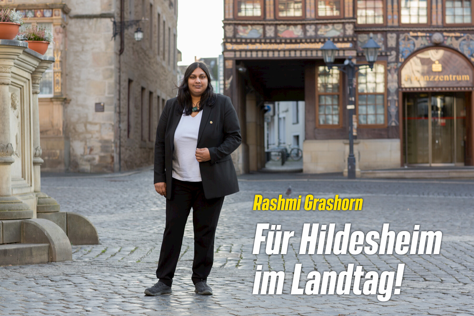 Rashmi Grashorn, MdL, auf dem Hildesheimer Marktplatz